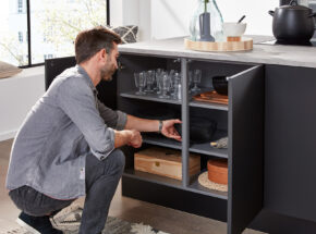 Interliving Kueche 3047 Inselkueche Schwarz Softmatt Theke Beton Siemens Kuechengeraete Stauraum M99721300836