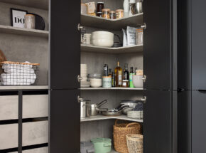 Vorratsraum Interliving 3073 Vorratsschrank Vorratskammer Speisekammer Eckhochschrank M997213