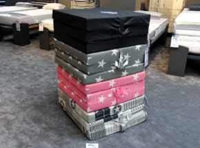 Vier Faltmatrazen Gästebett Samba in verschiedenen Farben und Ausführungen