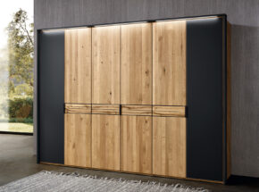 Kleiderschrank Mit 6 Tueren Von Woestmann Schlafzimmer Programm Wsm 4300 Wildeiche Massiv