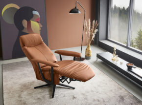 Himolla Relax Sessel Echt Lederbezug Farbe Brandy Mit Sternfuss Schwarz Liegeposition Mit Integrierter Beinauflage 02180183 01