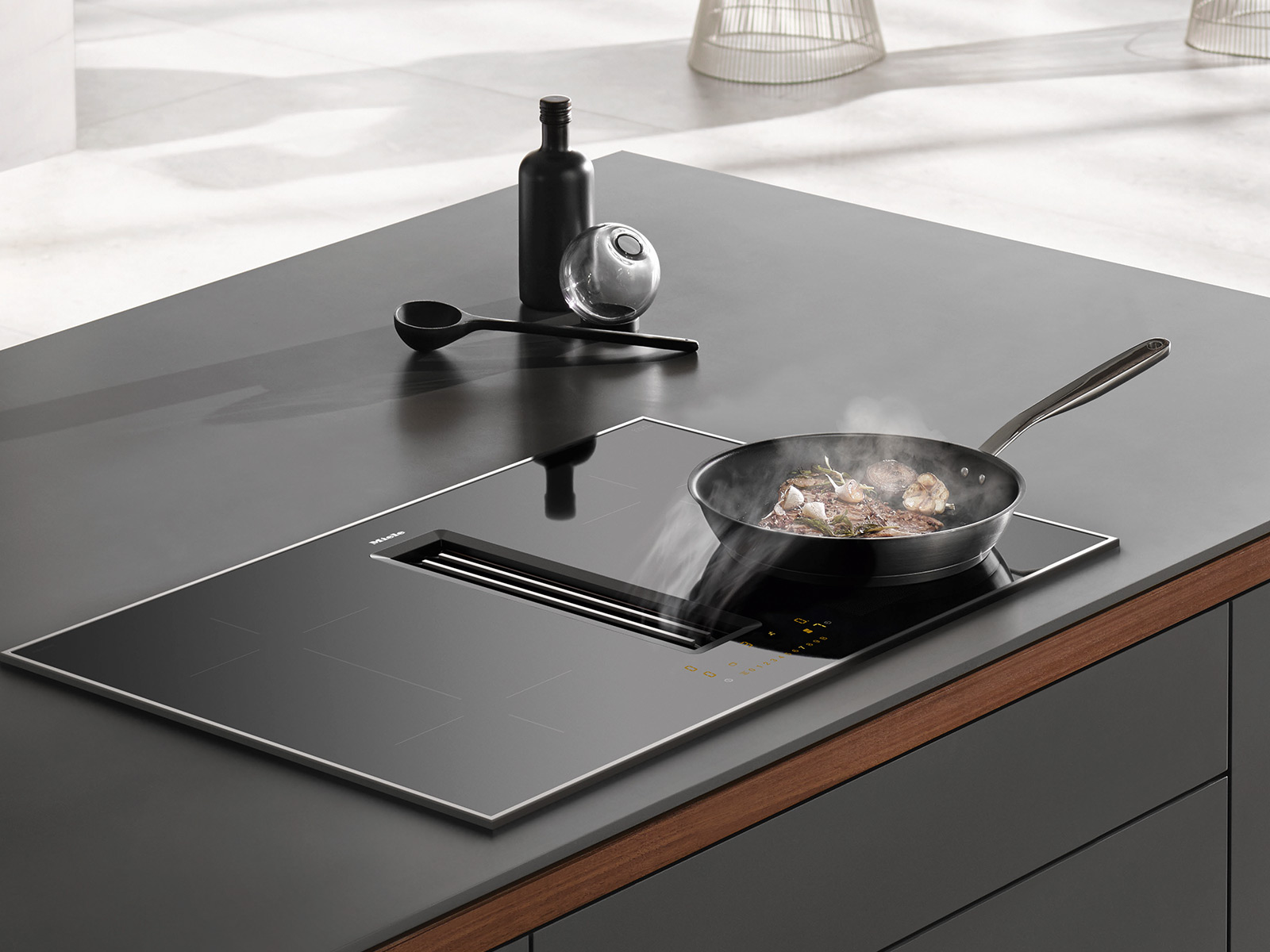 Pfanne Auf Miele Kmfa 7473 Fr U Silence Induktionskochfeld Mit Integriertem Dunstabzug 03631303 22