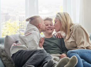 Glueckliche Familie Auf Modulmaster Wohnlandschaft Polstergarnitur Cyper Steel 14880101 01