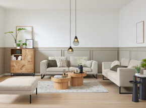 Polsterserie Roomio 4101 Bezug Stoff Simply Clean Farbe Sand Metallfuss Schwarz 20990006 Kombiniert Mit Wohnzimmermoebel Roomio 2002 Eiche Echtholzfurnier 22010003