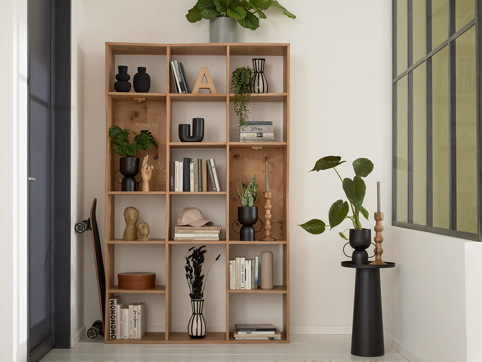 Roomio 2002 Regal Eiche Echtholzfurnier Natur Rueckwaende Patchwork Design Zirka B120xH195xT35cm 22010003 02