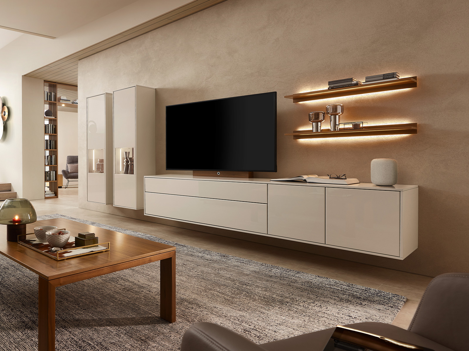 Varianta Valea Wohnwand Front Und Korpus Lack Seidengrau Hochglanz Mit Weiteren Wohnzimmermoebeln 4010022 22