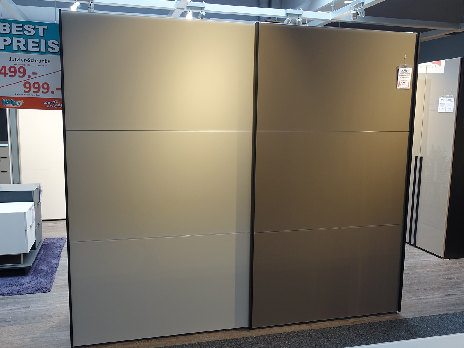 Jutzler Kleiderschrank Schwebetuerenschrank Mit 2 Tueren Farbkombination Glas Nougat Matt Und Glas Toffee Matt Zirka 250cm Breit 10460074 15