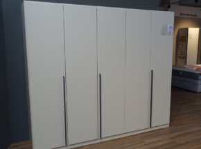 Rauch Drehtuerenschrank Alba 5tuerig Front Champagner 02930557